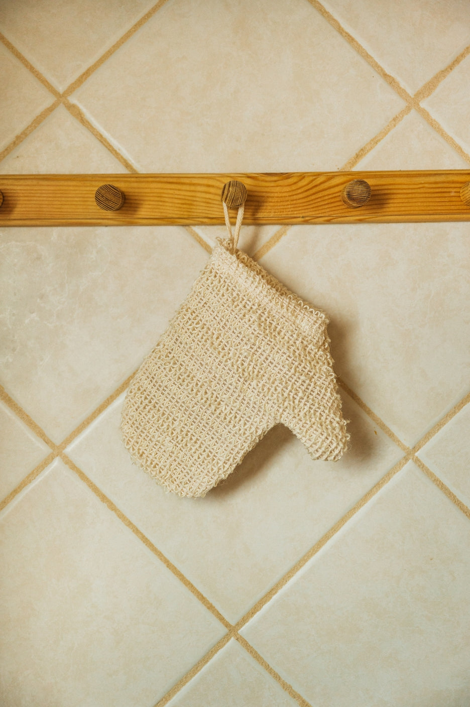 Sisal Exfoliating Shower Mitten
