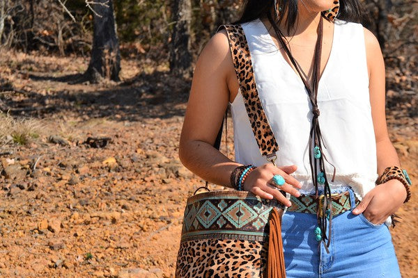 Western Leather Lasso Necklace with Turquoise Accents